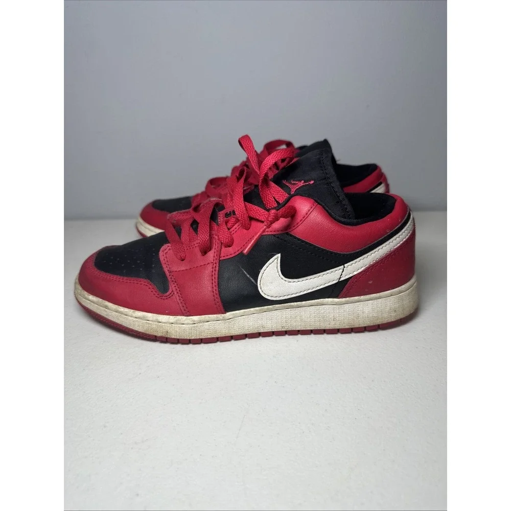Nike Boys‎ Air Jordan 1 Low 553560-061 Red Casual Shoes Sneakers Size 6.5Y